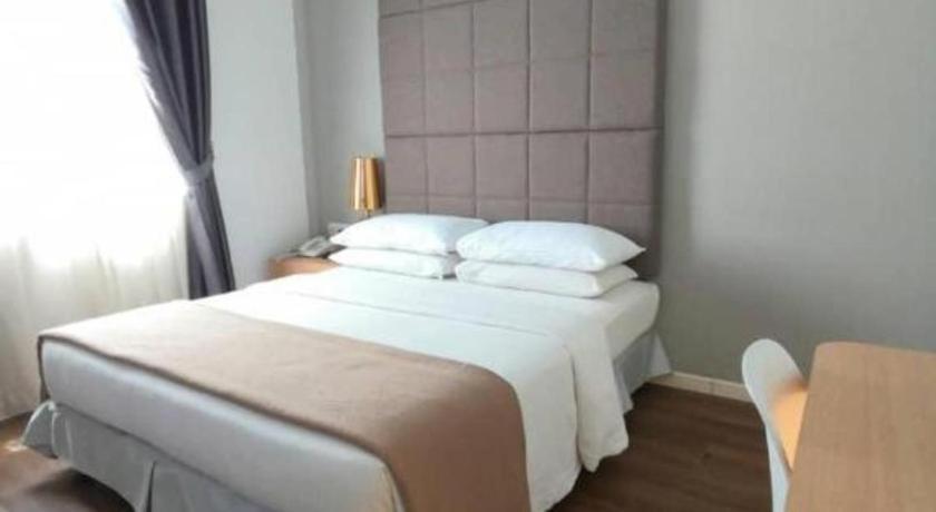 The Ardens Hotel - Austin Johor Bahru Bagian luar foto