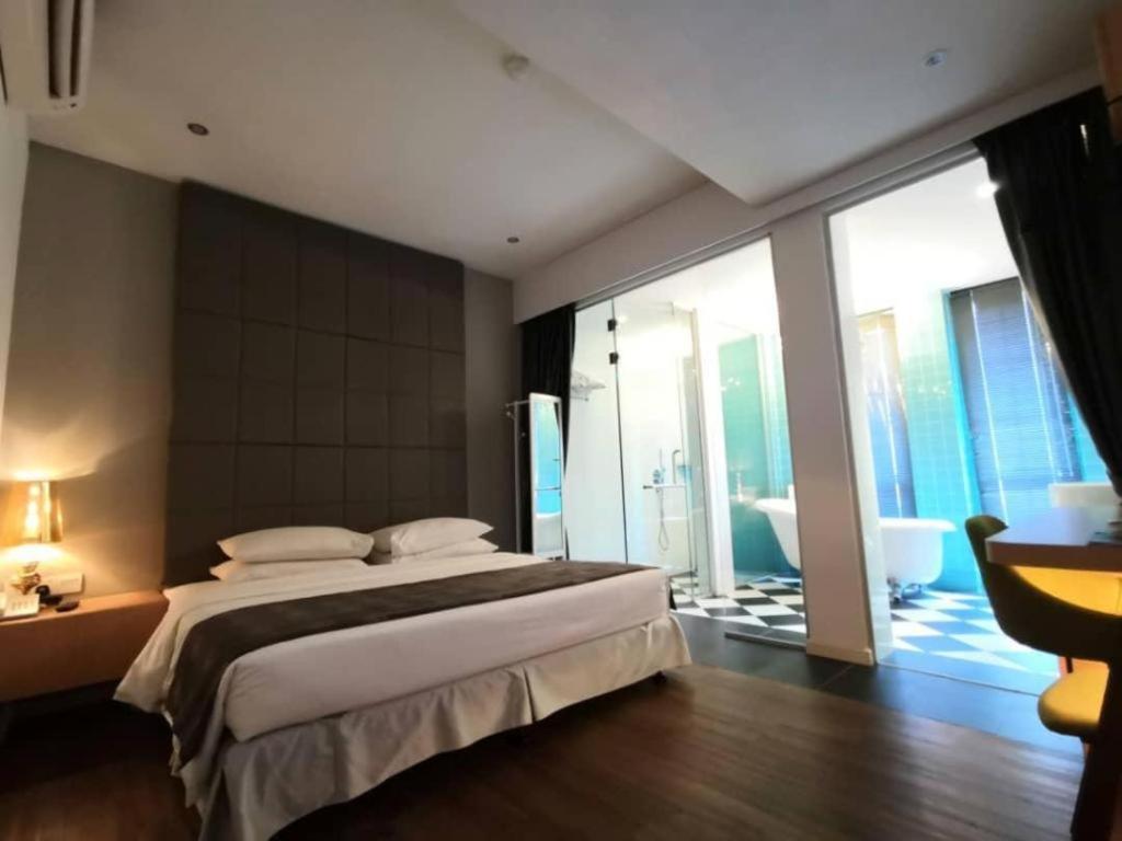 The Ardens Hotel - Austin Johor Bahru Bagian luar foto