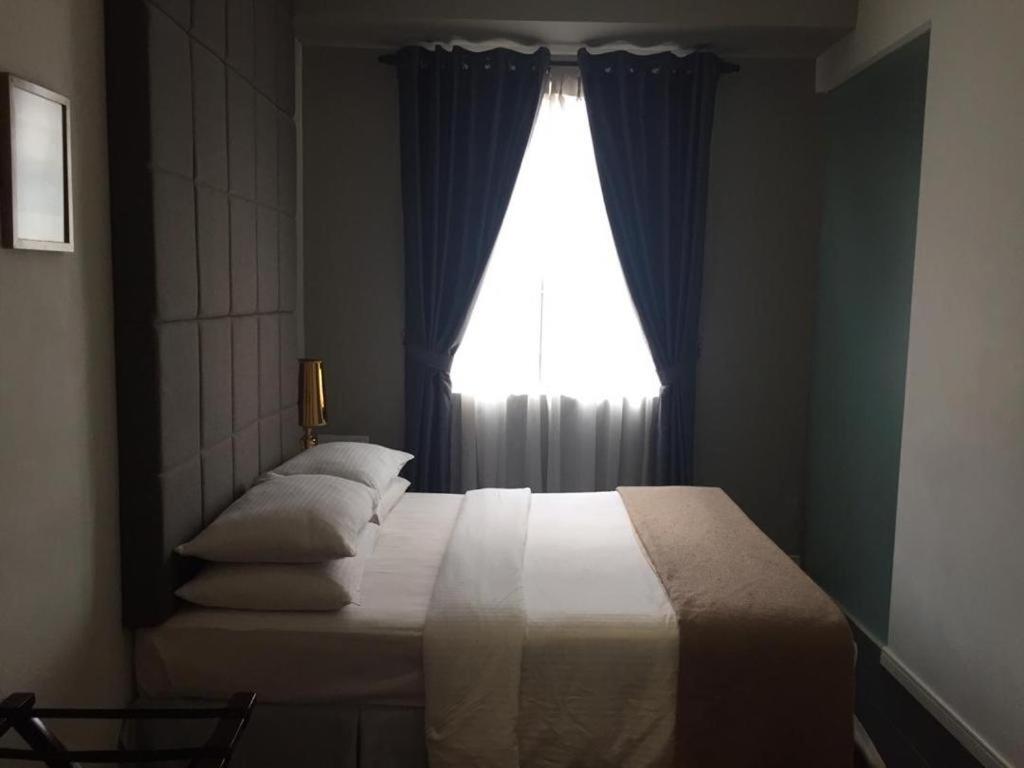 The Ardens Hotel - Austin Johor Bahru Bagian luar foto